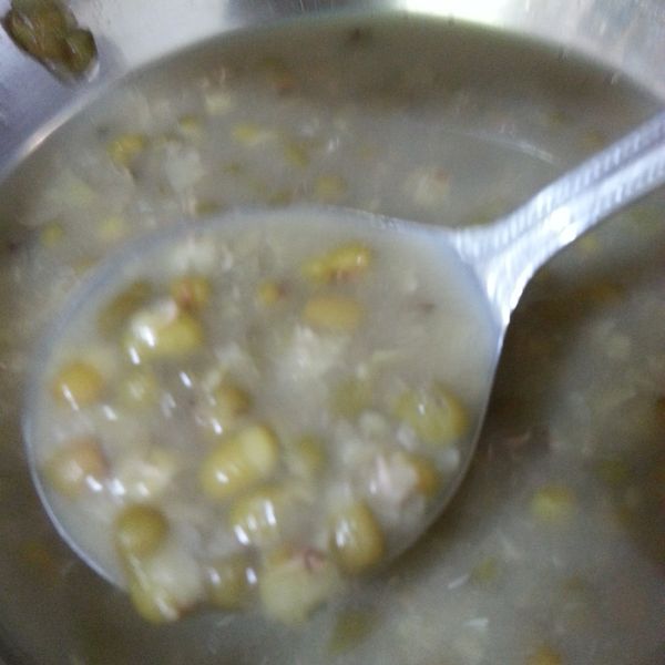 ♡宛の涼夏好 ♥ ”食“光 ✿ 輕鬆用電鍋煮“綠豆湯”:吳佩臻 一起做