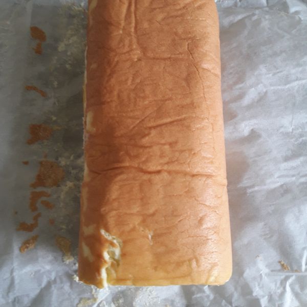 瑞士鮮奶油生乳蛋糕捲 : 黃郁琇一起做