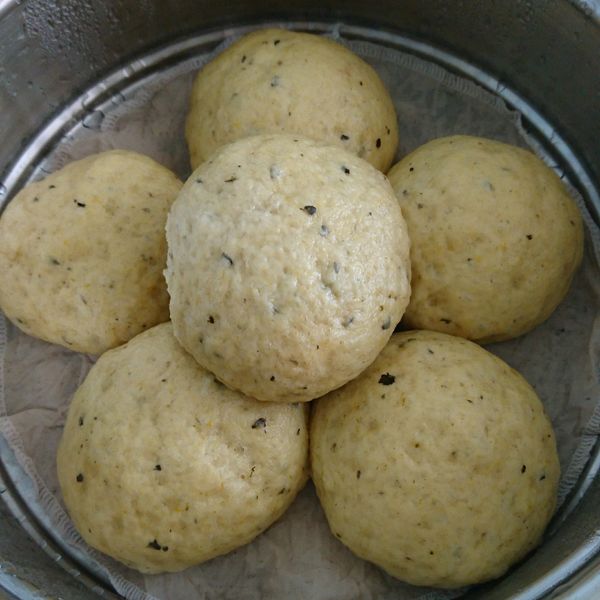 手揉南瓜饅頭 : 綨綨一起做