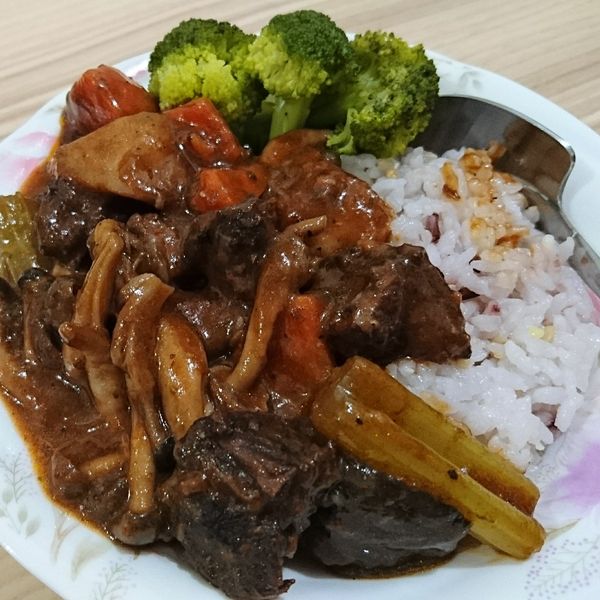 法式紅酒燉牛肉 : 綨綨一起做