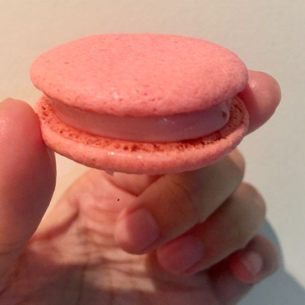 【Tomiz小食堂】粉紅櫻花草莓馬卡龍 : 甜點控😋一起做