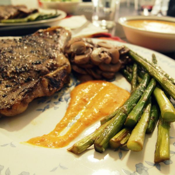 [KT廚房] 甜椒醬菲力佐紅酒蘑菇與蘆筍 : Una Lin一起做