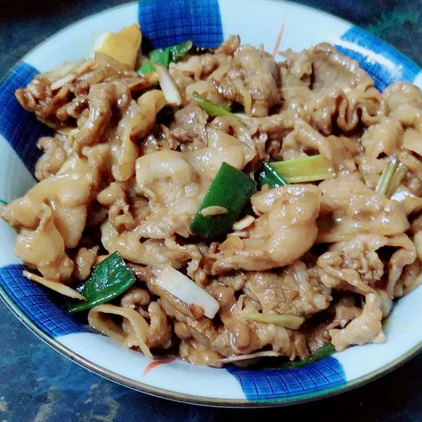 蔥爆梅花豬 : 陳玠穎一起做