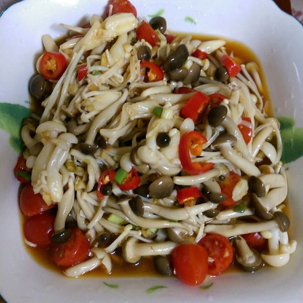 蒜味涼拌鮮菇 15分鐘開胃菜:吳雪翠 一起做