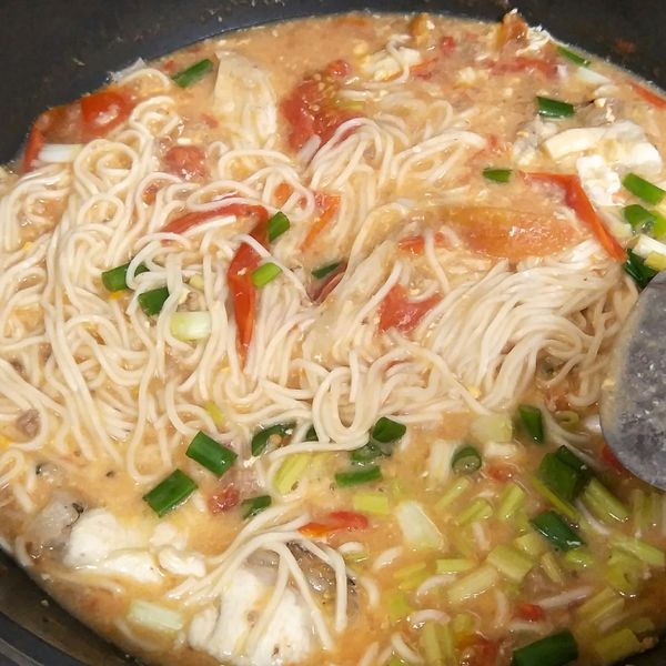 番茄雞蛋麵 : 黃碧一起做