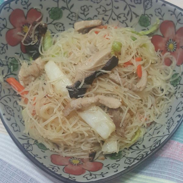 台式炒米粉+ 阿基師的炒米粉小撇步：佳惠是枚吃貨 一起做