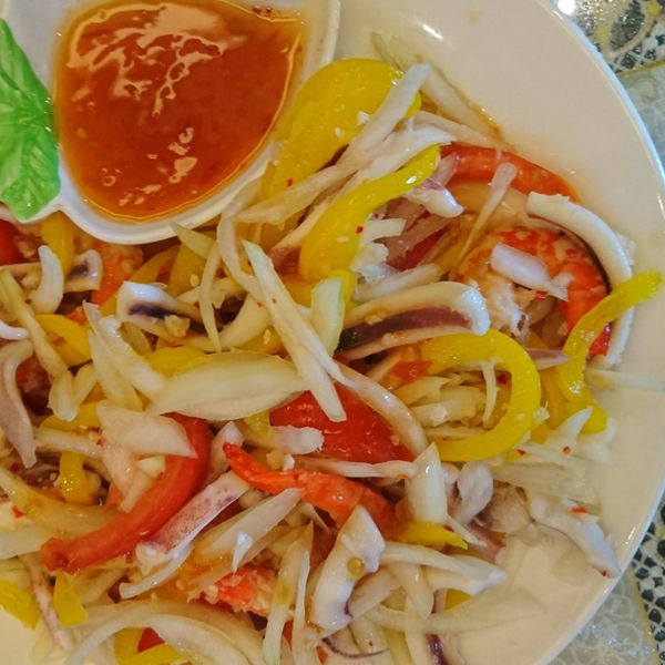 ♥我的手作料理♥ 泰式酸辣海鮮：Shayne 一起做