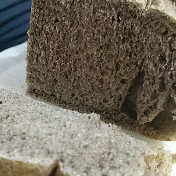 黑芝麻醬吐司(麵包機):Erica 一起做