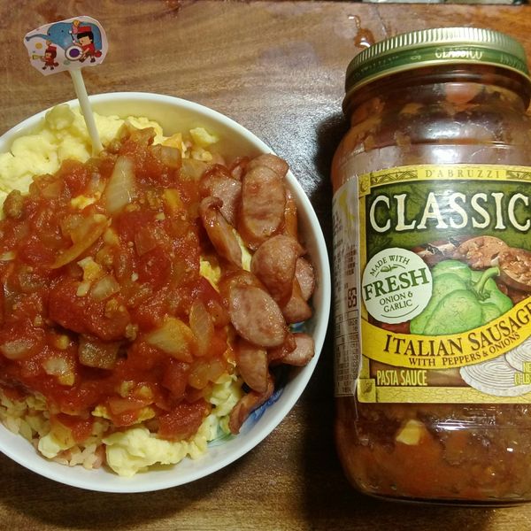 義式臘腸歐姆蛋包飯 : 姜韻頻一起做
