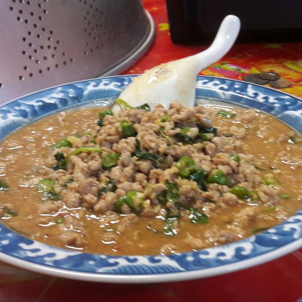 餐桌上的人妻料理*泰式改良打拋豬。:林信 一起做