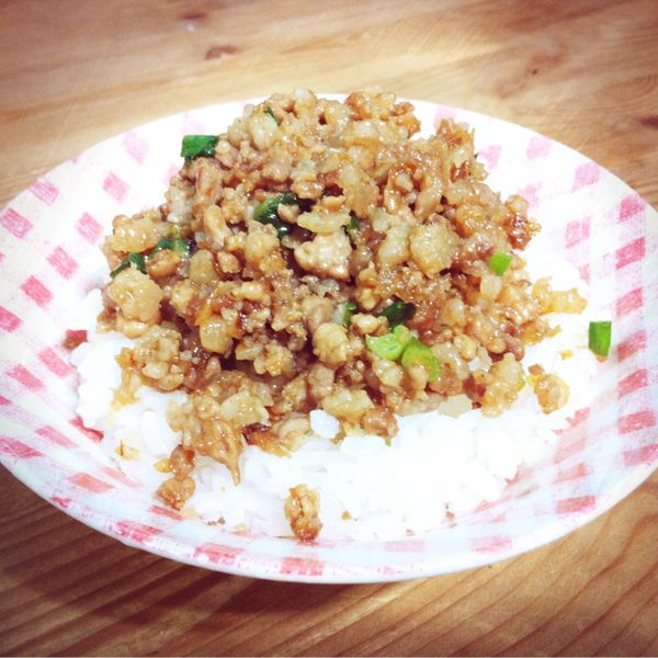 台式滷肉飯／肉燥飯（一次上手） : 喬喬一起做