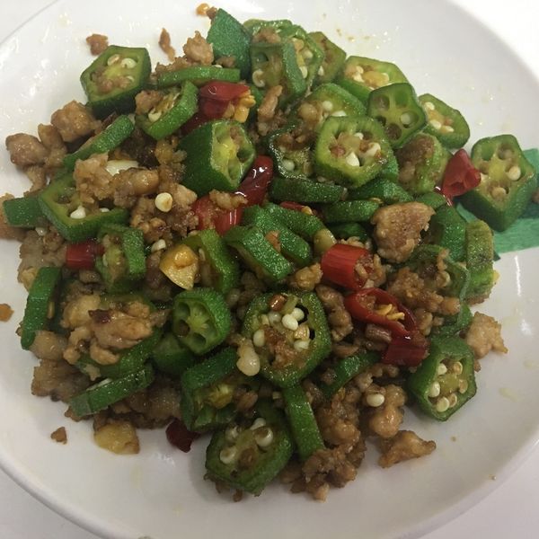 秋葵肉燥 : 蕭芸庭一起做
