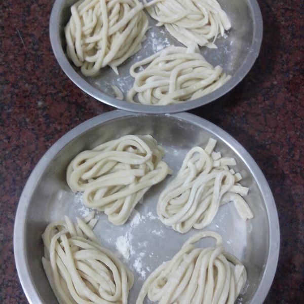 自製手工烏龍麵：朱思華 一起做