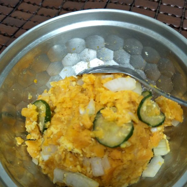 [減肥食譜] 地瓜泥沙拉：陳明隆 一起做