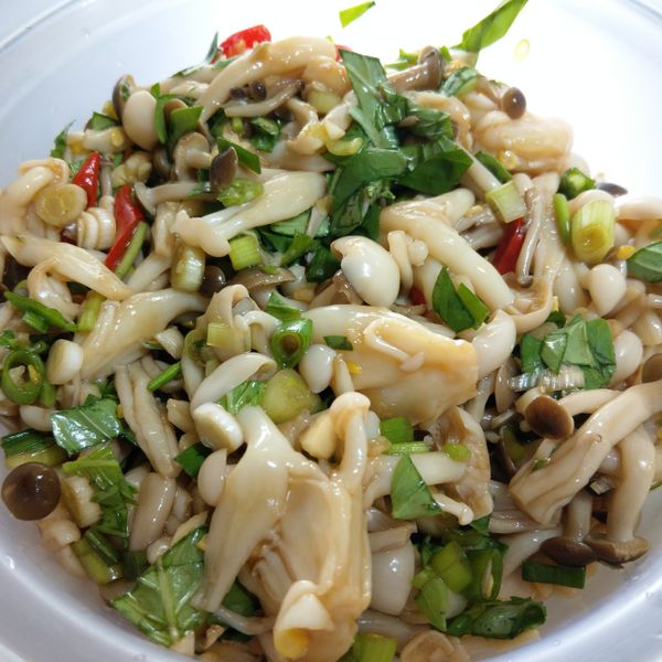 蒜味涼拌鮮菇 15分鐘開胃菜:某竹 一起做