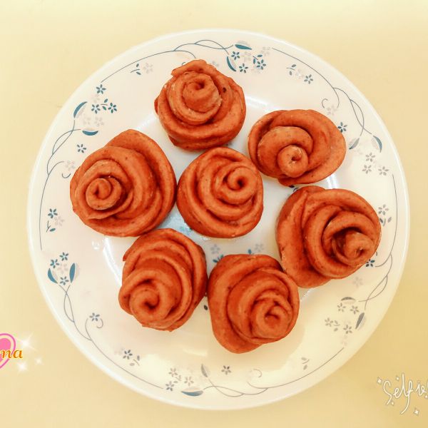 紅麴玫瑰花饅頭：Selena Yang 一起做