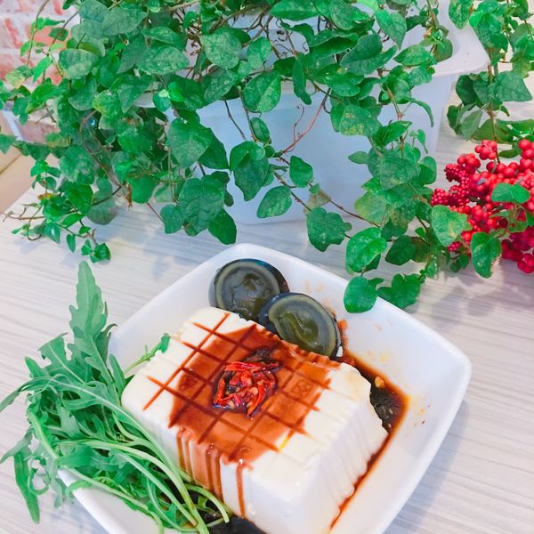 涼拌皮蛋豆腐 : 陳日本一起做