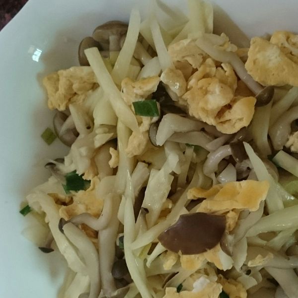 蛋菇美人腿 : Miyaki Lin一起做