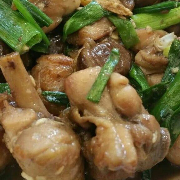 三杯雞 : Liujing Li一起做