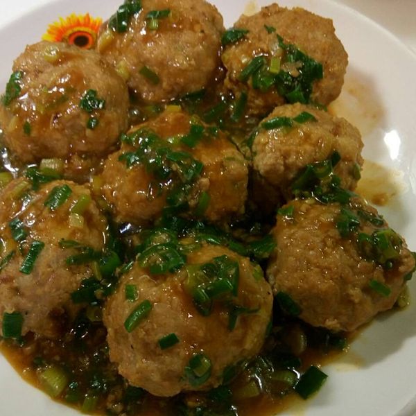 美味彈牙~蔥燒獅子頭：Pigleg Huang 一起做