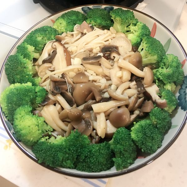 花團錦簇~百菇椰菜 簡易版 淬釀開運年菜：洛洛 一起做