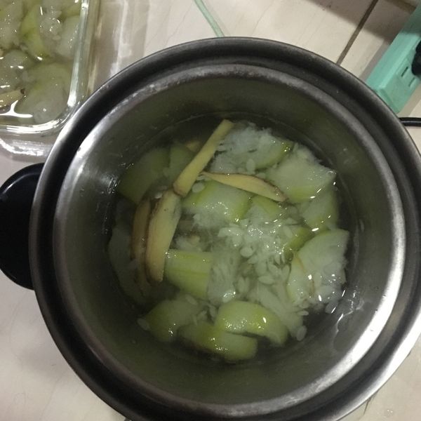 爽口一夏《薑絲蝦皮絲瓜湯》 : Femi🌸一起做