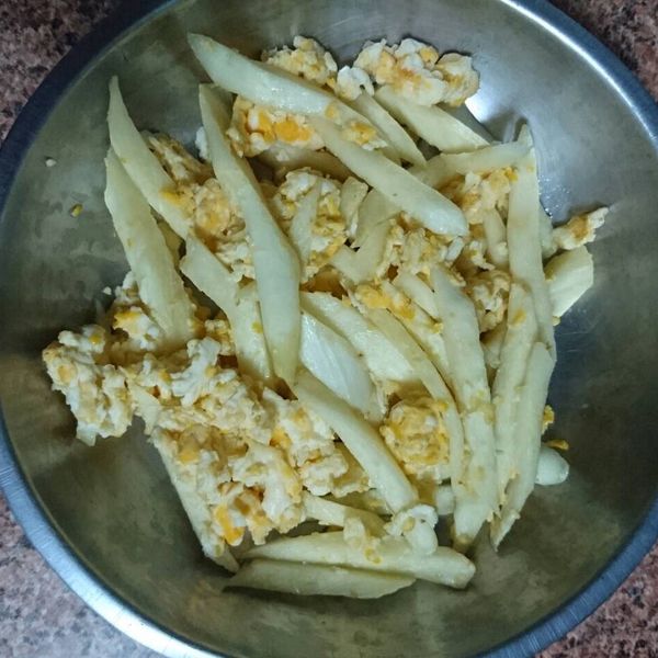 金沙筊白筍：芯慧的簡單料理💕 一起做