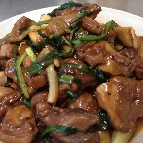 《含笑食堂》三杯雞：Amy Wang 一起做