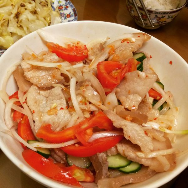 泰式檸檬酸辣肉片:Li Ting Chiu 一起做