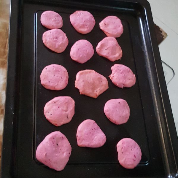 火龍果酥餅：關心 一起做