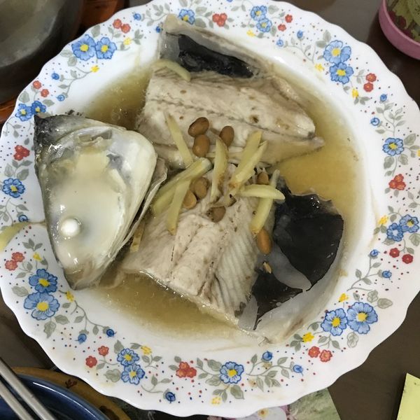 ㄚ曼達的廚房~鳳梨虱目魚:企鵝好愛煮 一起做