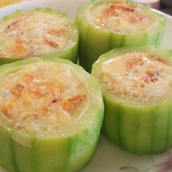 一菜二吃之絲瓜盅蒸蛋:Sasha Huang 一起做