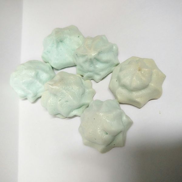 馬林糖。蛋白餅 : 安安一起做