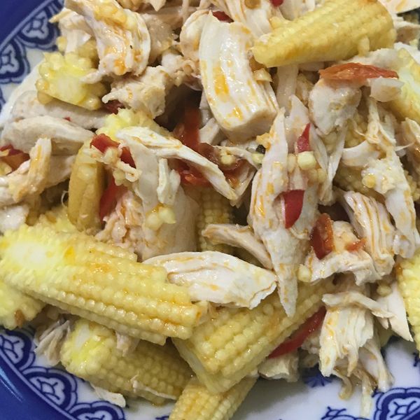 涼拌鮮蔬雞絲：linda 一起做