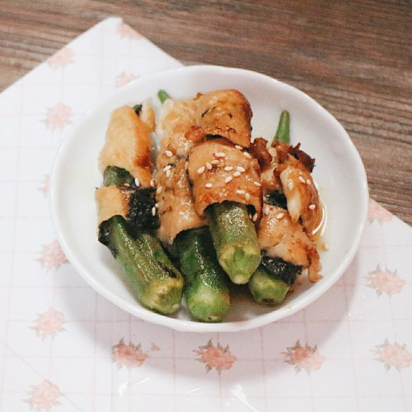 味增雞肉秋葵卷:凜亞 一起做