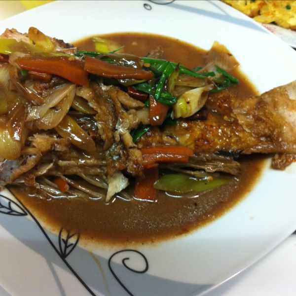 五月花妙用廚房紙巾-蒜香紅燒魚:Karen Tang 一起做