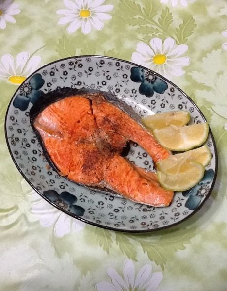 香煎鮭魚：Hsiuling Tu 一起做