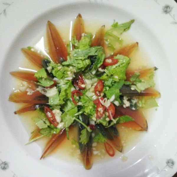 涼拌皮蛋：凜亞 一起做