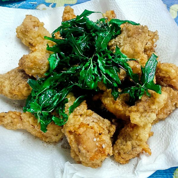 賴淑芬一起做了台式鹽酥雞