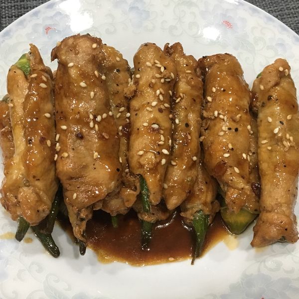 秋葵豬肉捲~意外地絕配 : Jessi Huang一起做