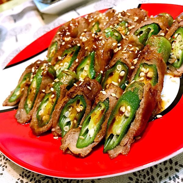 秋葵豬肉捲~意外地絕配 : Yi-Chi Jan一起做