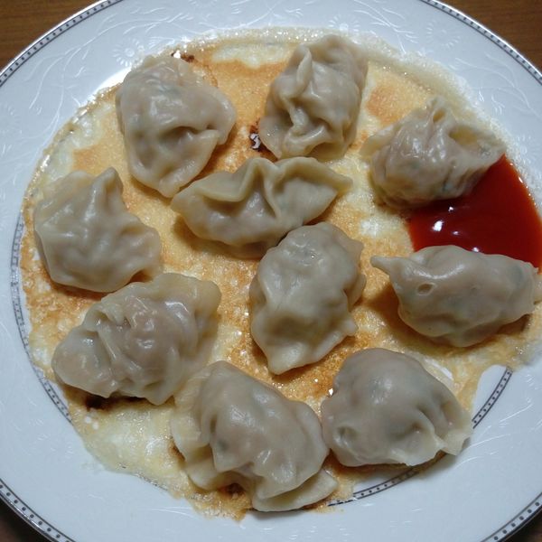 煎餃與平底鍋的激情（冷凍水餃） : 維尼一起做