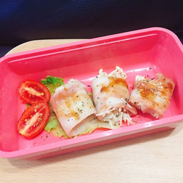 金針菇肉片捲 : 涼仔一起做