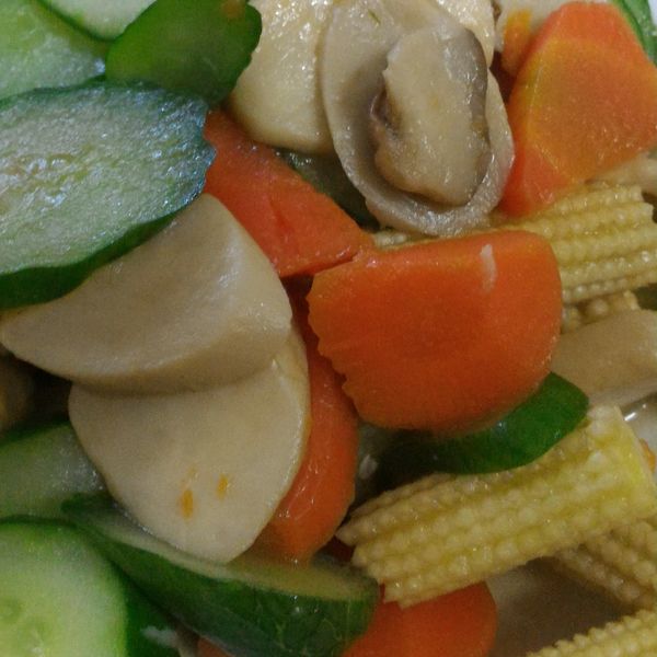 小黃瓜炒菇菇♡ : An Tung一起做