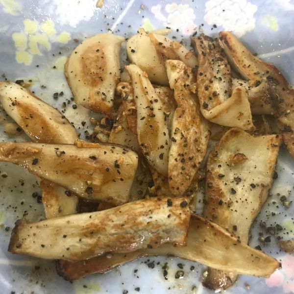 蒜香奶油杏鮑菇（5分鐘）：Annelin 一起做