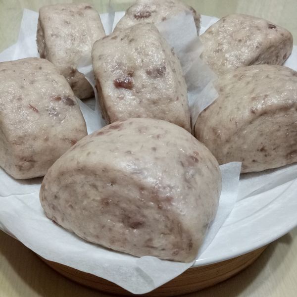 純天然的芋頭饅頭:Zheng Jia Ying 一起做