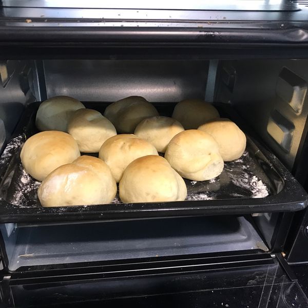 簡單樸實的佐餐麵包：軟法小餐包 : 芷茜一起做