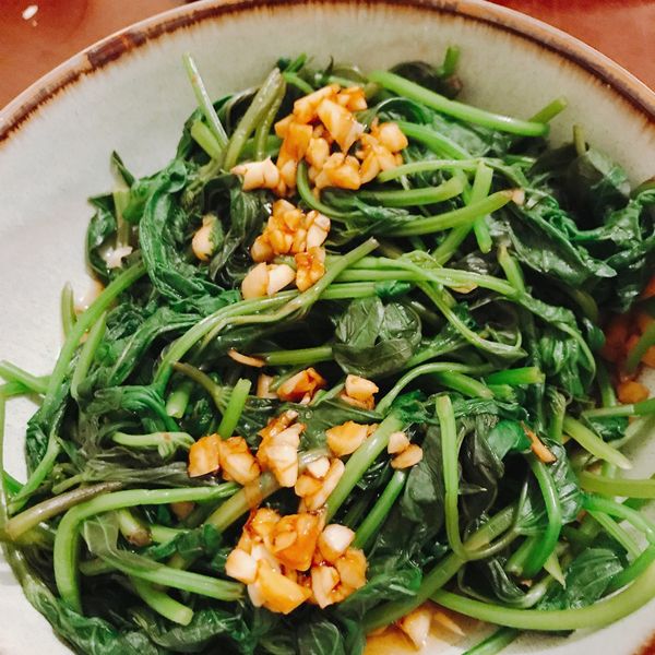 燙地瓜葉 : ChingYi Huang一起做