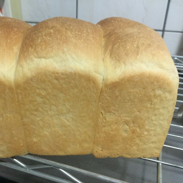 鮮奶吐司：呂蕎安 一起做