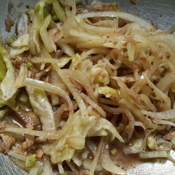 涼拌洋蔥鮪魚：Yolanda 一起做